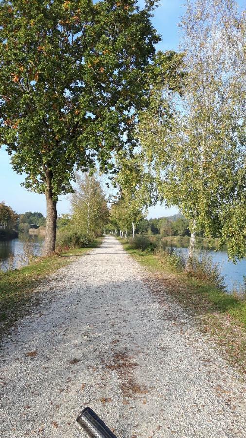 Helles Dachstudio Allershausen Bagian luar foto
